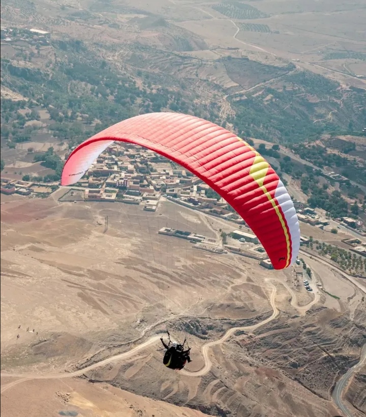 Parapente à Aguergour, dans le Haut Atlas — Haut Atlas · 1h de Marrakech